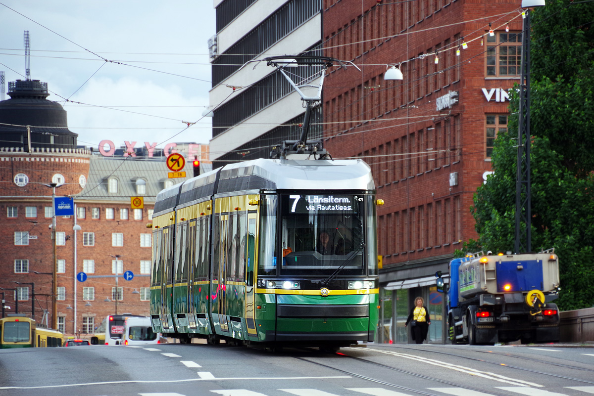 Хельсинки — Эспоо, Škoda ForCity Smart Artic MLNRV3 № 471