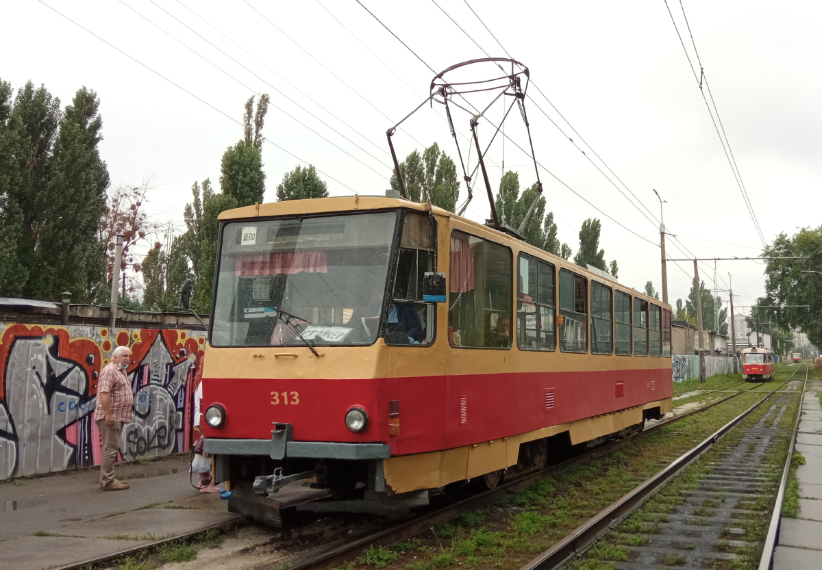 Киев, Tatra T6B5SU № 313
