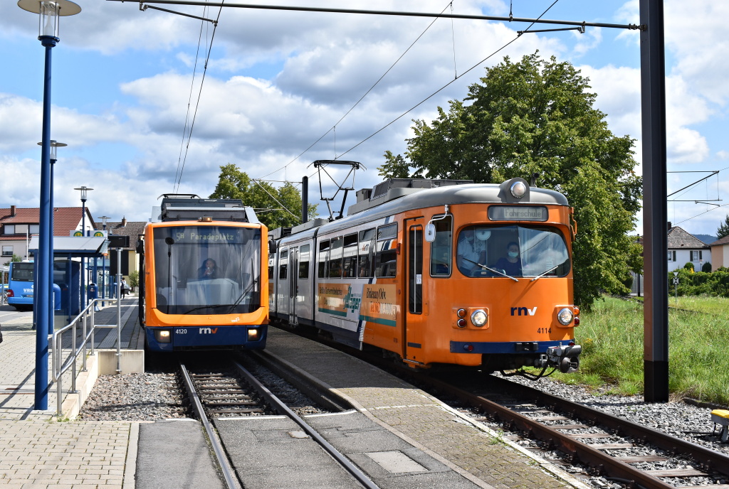 Рейн-Неккар, Adtranz V6 № 4120; Рейн-Неккар, Duewag GT8K № 4114