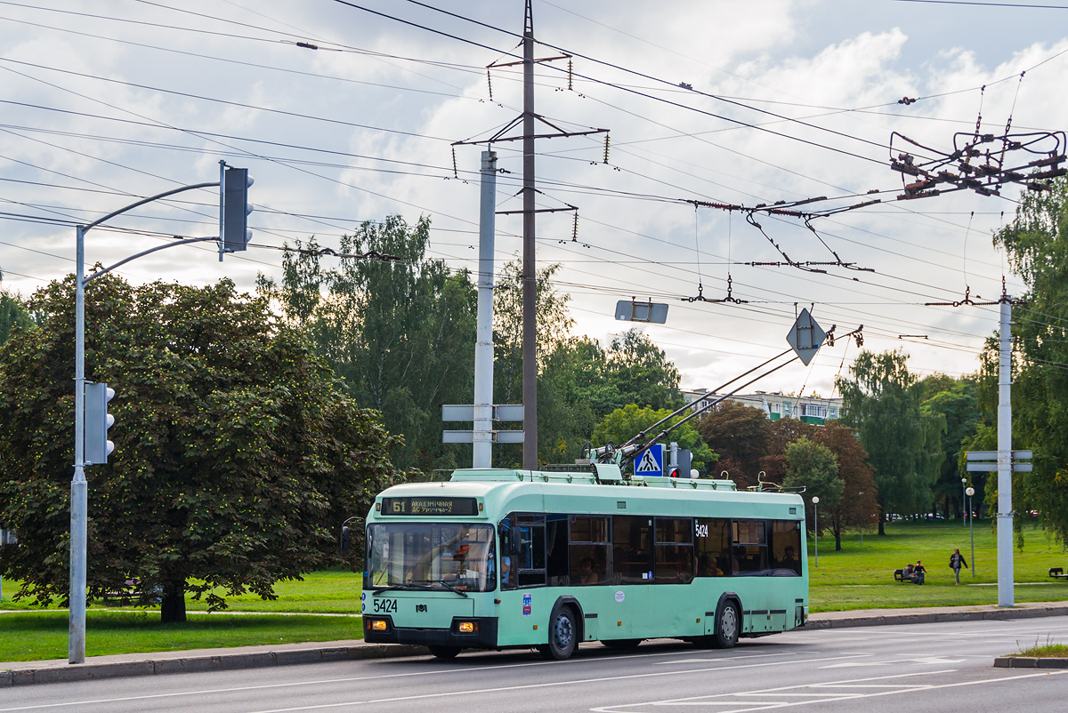 Минск, БКМ 32102 № 5424