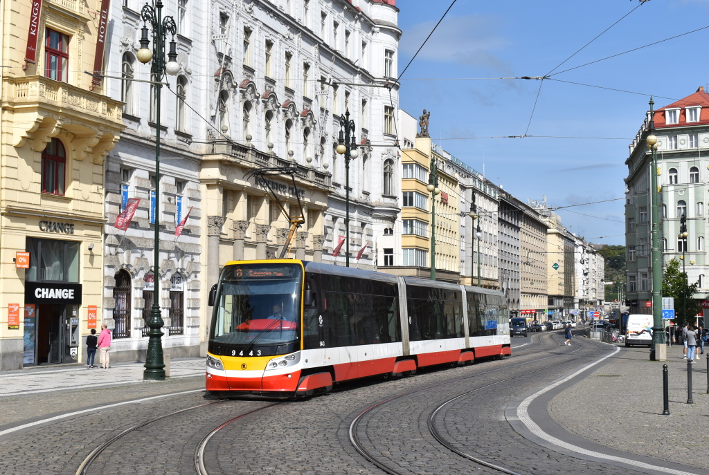 Прага, Škoda 15T7 ForCity Alfa Praha № 9443