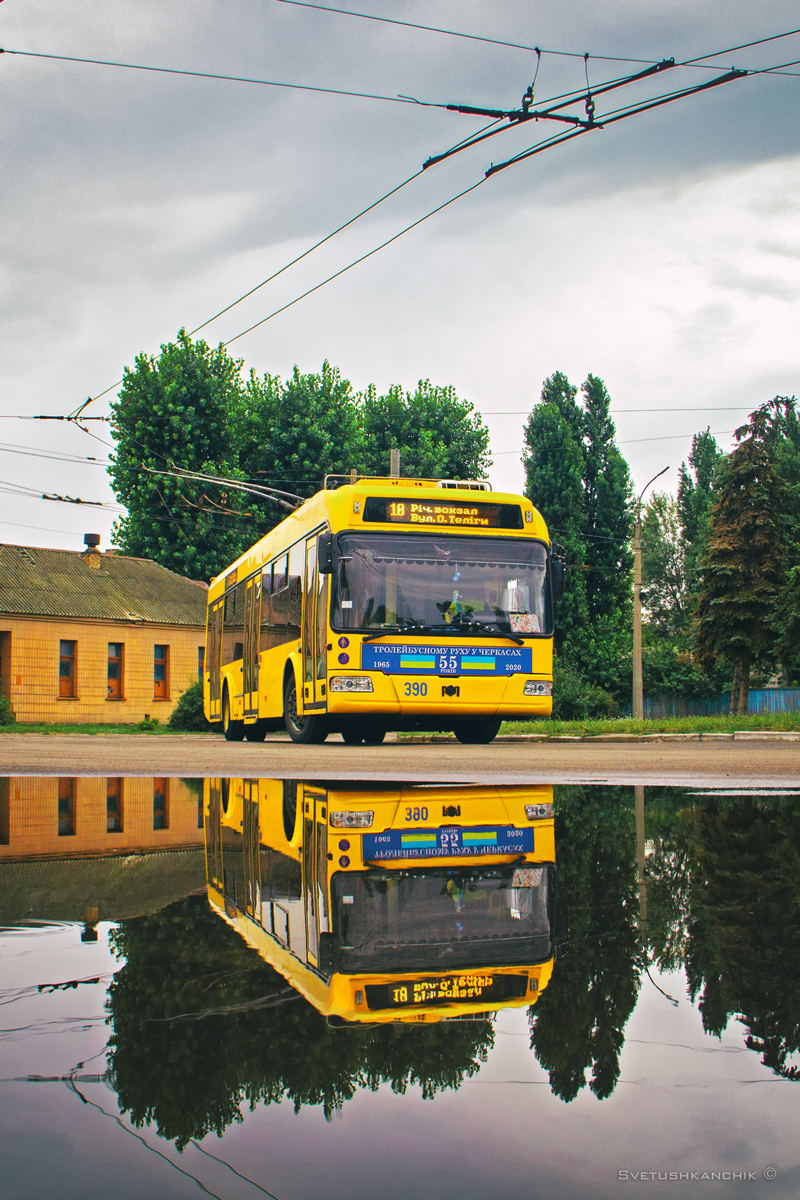 Черкаси, БКМ 321 № 390