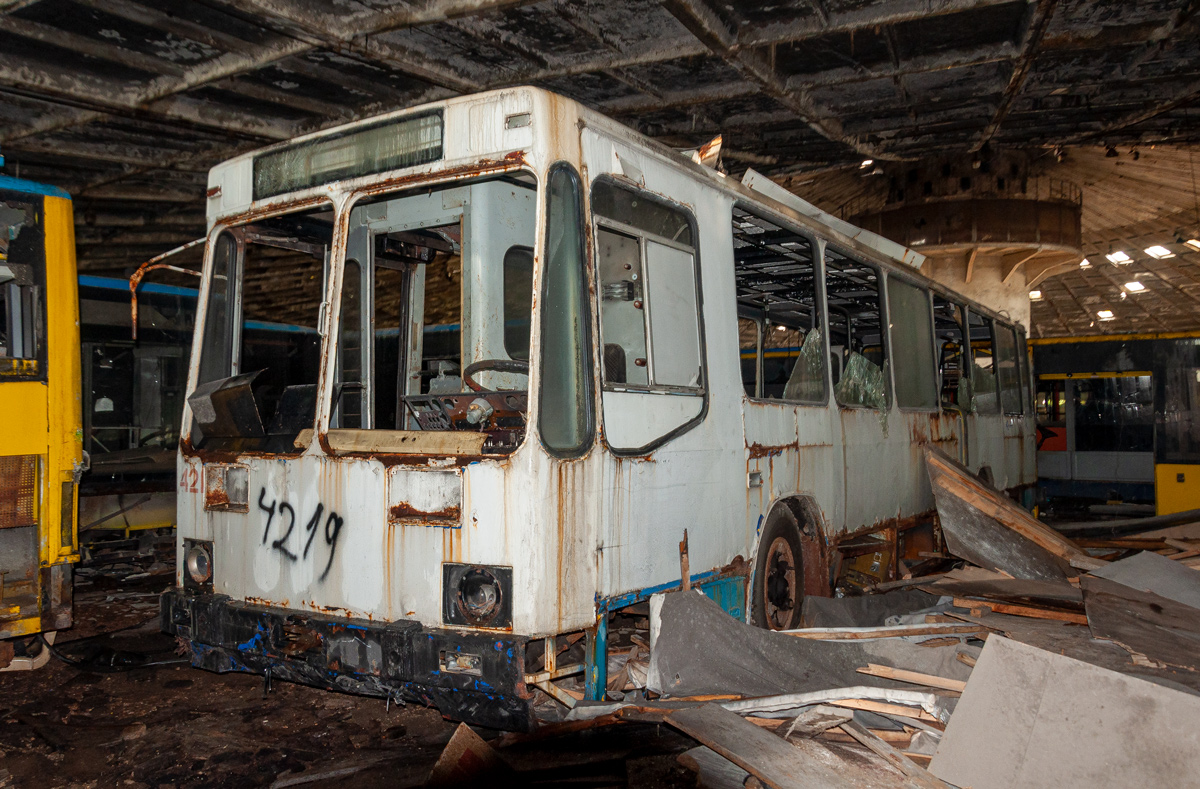 Kiova, YMZ T2 # 4219