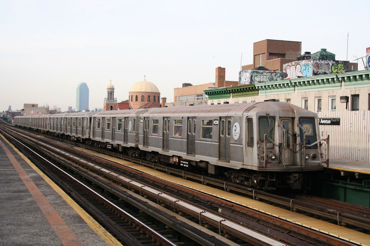 Нью-Йорк, St. Louis R40 № 4226