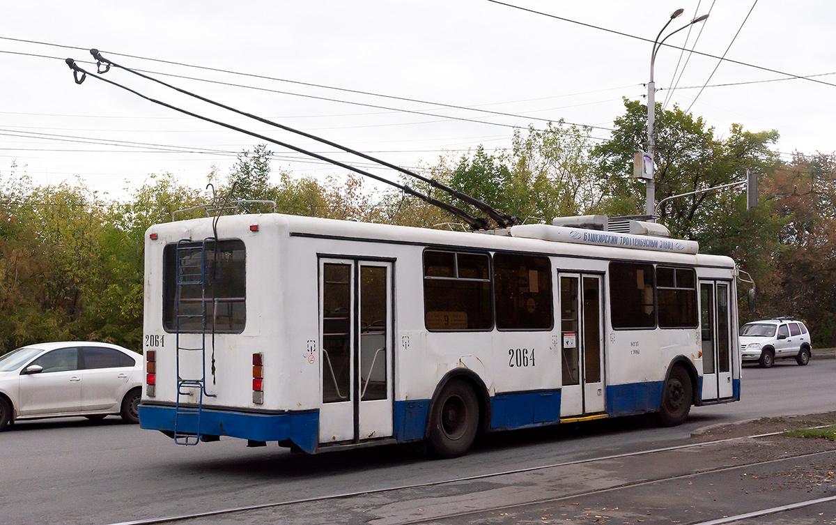 Уфа, БТЗ-52761Р № 2064