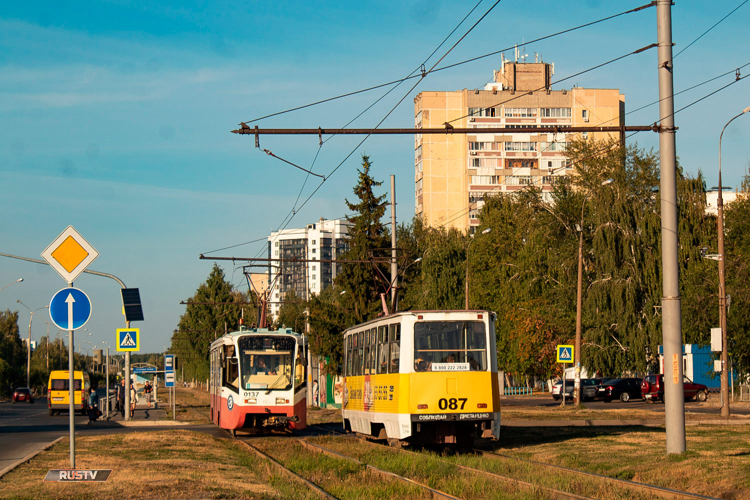 Набережные Челны, 71-619КТ № 0137; Набережные Челны, 71-605 (КТМ-5М3) № 087