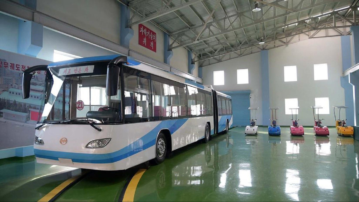 Pyongyang, Chollima 091 N°. б/н; Pyongyang — New trolleybuses Pyongyang, Chollima 091 N°. б/н; Pyongyang — New trolleybuses