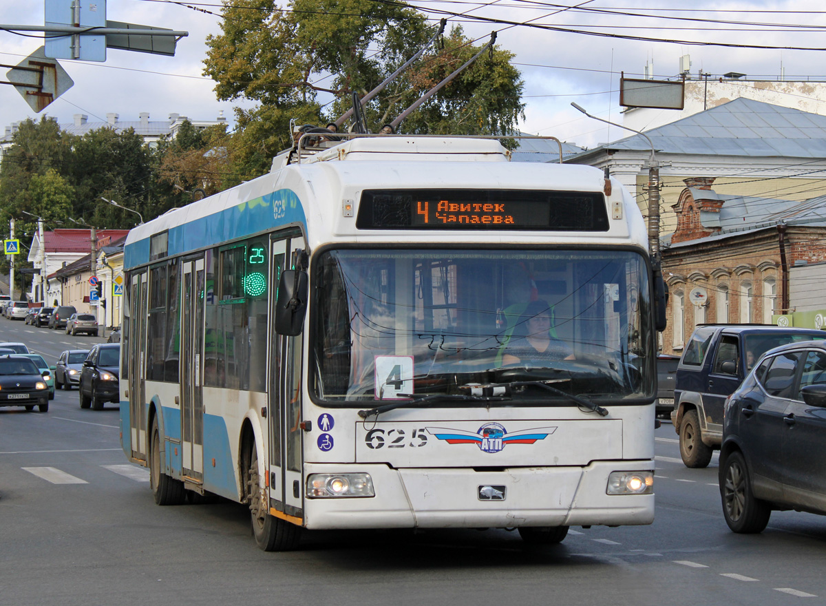Киров, БКМ 321 № 625
