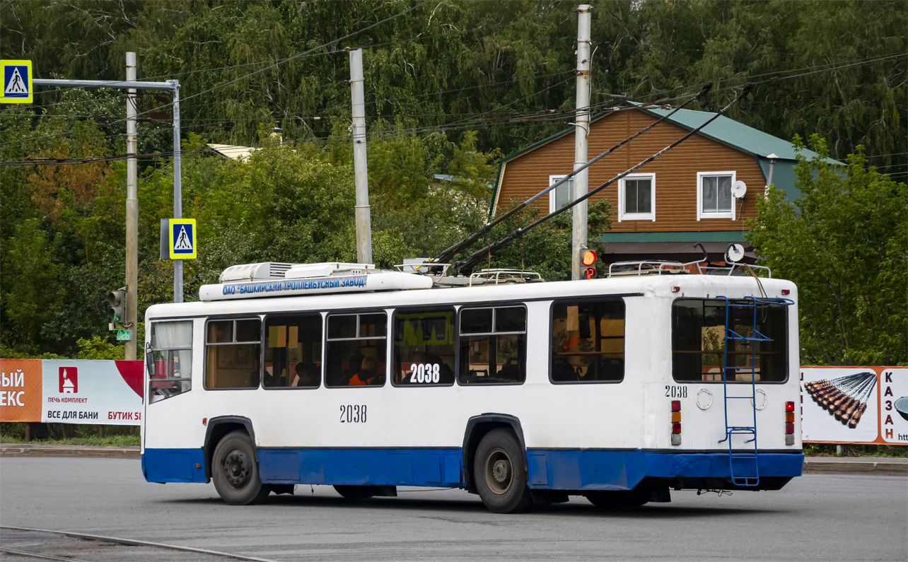 Уфа, БТЗ-52761Т № 2038
