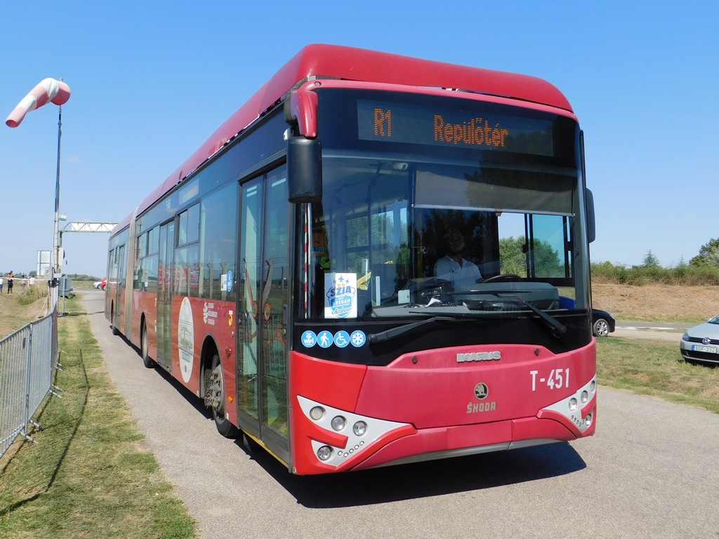塞格德, Ikarus-Škoda Tr187.2 # T-451