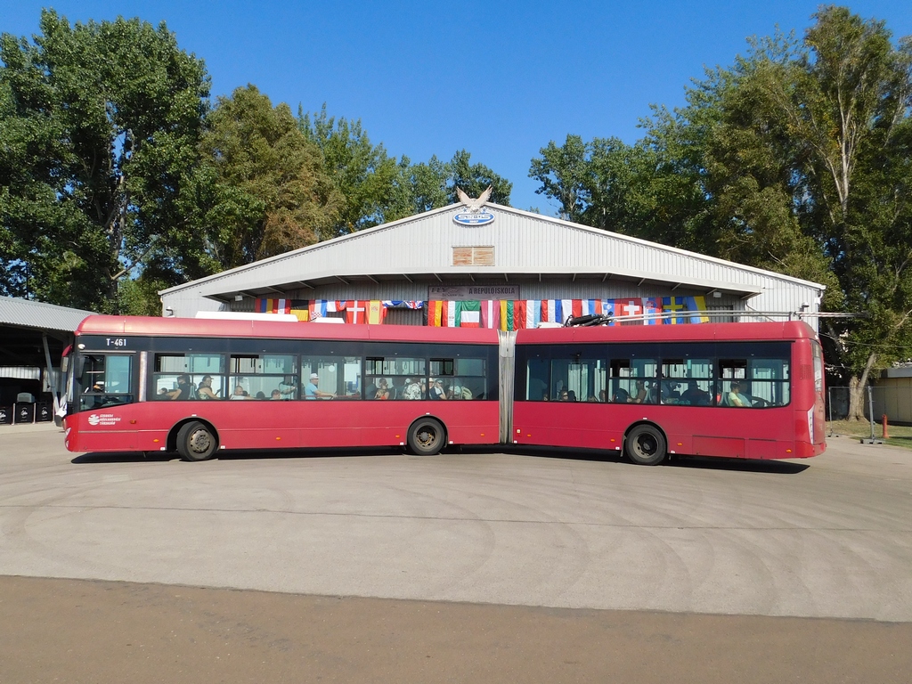 Szeged, Ikarus-Škoda Tr187.2 č. T-461 Szeged, Ikarus-Škoda Tr187.2 č. T-461