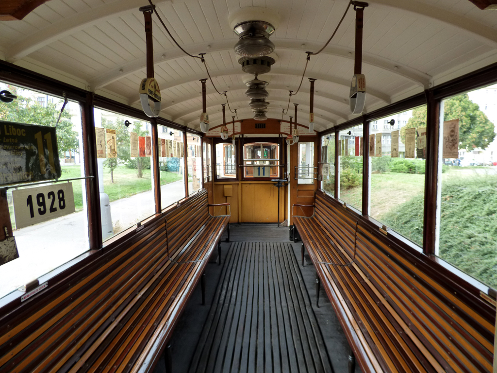 Praha, Ringhoffer 805-1219 series č. 1111 Praha, Ringhoffer 805-1219 series č. 1111