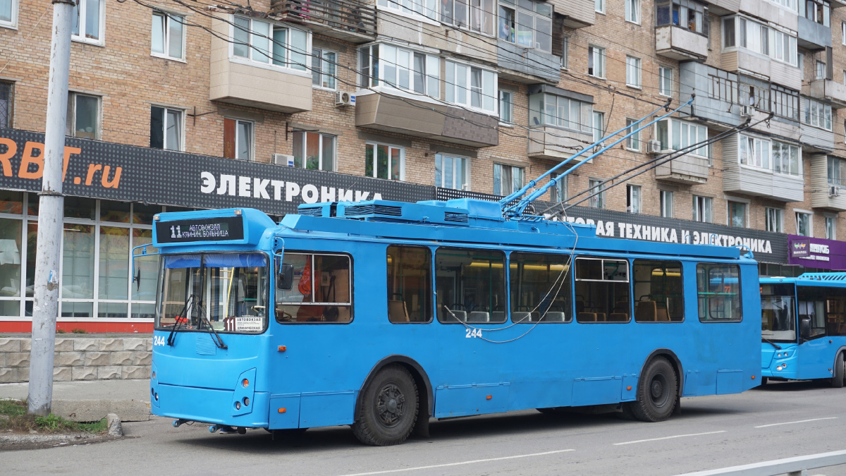 Vladivostok, ZiU-682G-016.02 # 244
