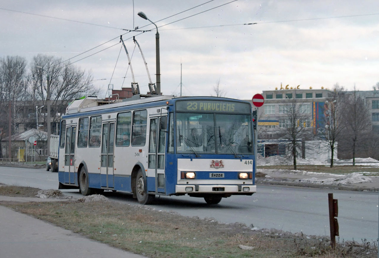 Рига, Škoda 14Tr18/6M № 2-414