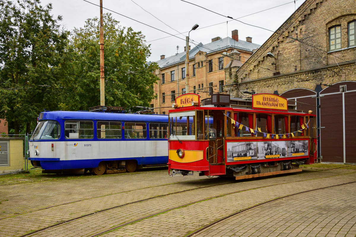 Рига, Двухосный моторный вагон № 1901 (88031)