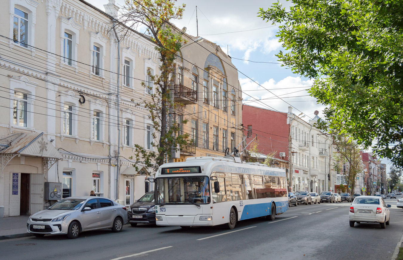 Самара, Stadler 321 № 923