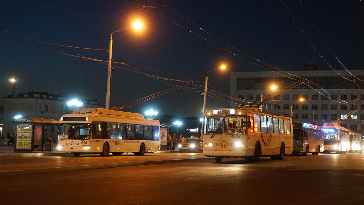 Красноярск, БКМ 321 № 1085; Красноярск, ЗиУ-682Г-016 (018) № 1061