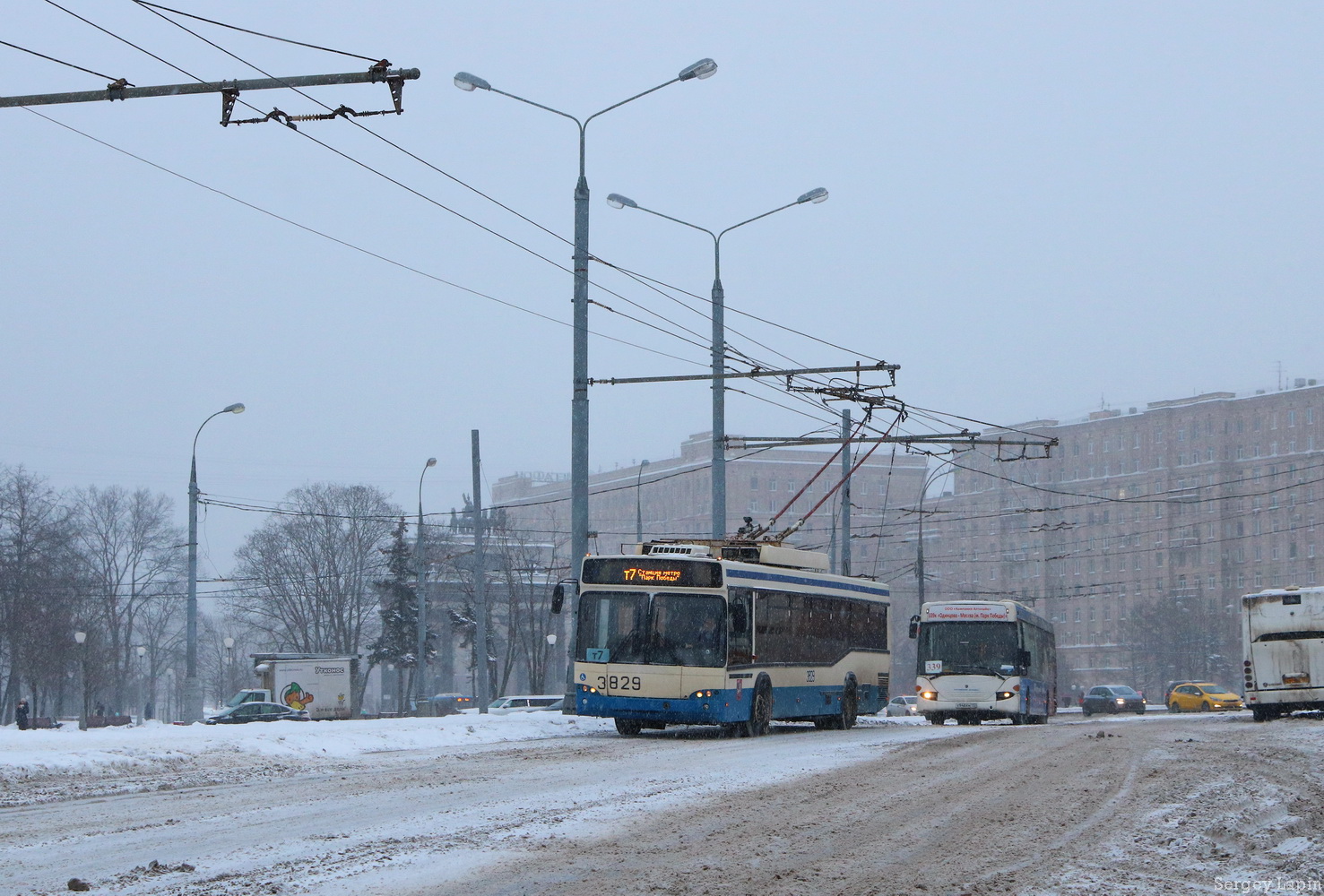 Moskva, SVARZ-MAZ-6235.00 Br. 3829 Moskva, SVARZ-MAZ-6235.00 Br. 3829