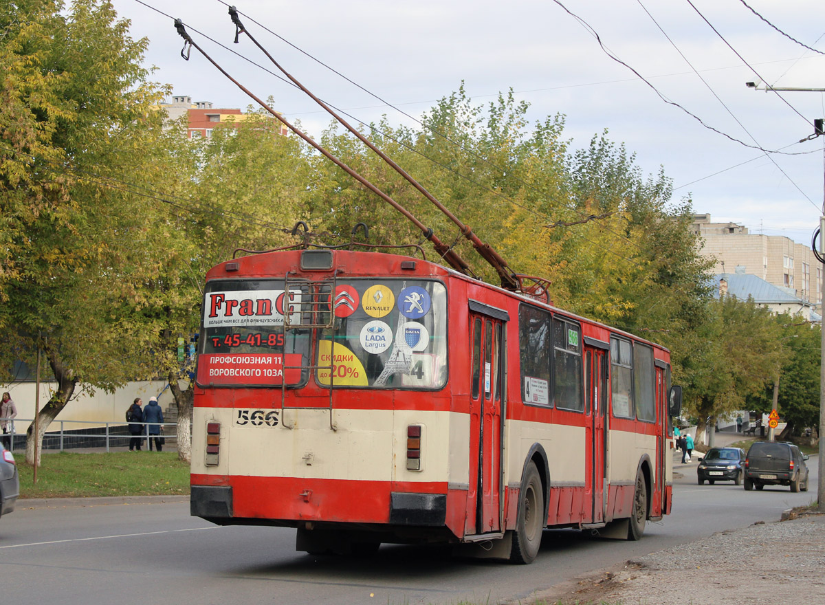 Kirov, ZiU-682G [G00] Br. 566