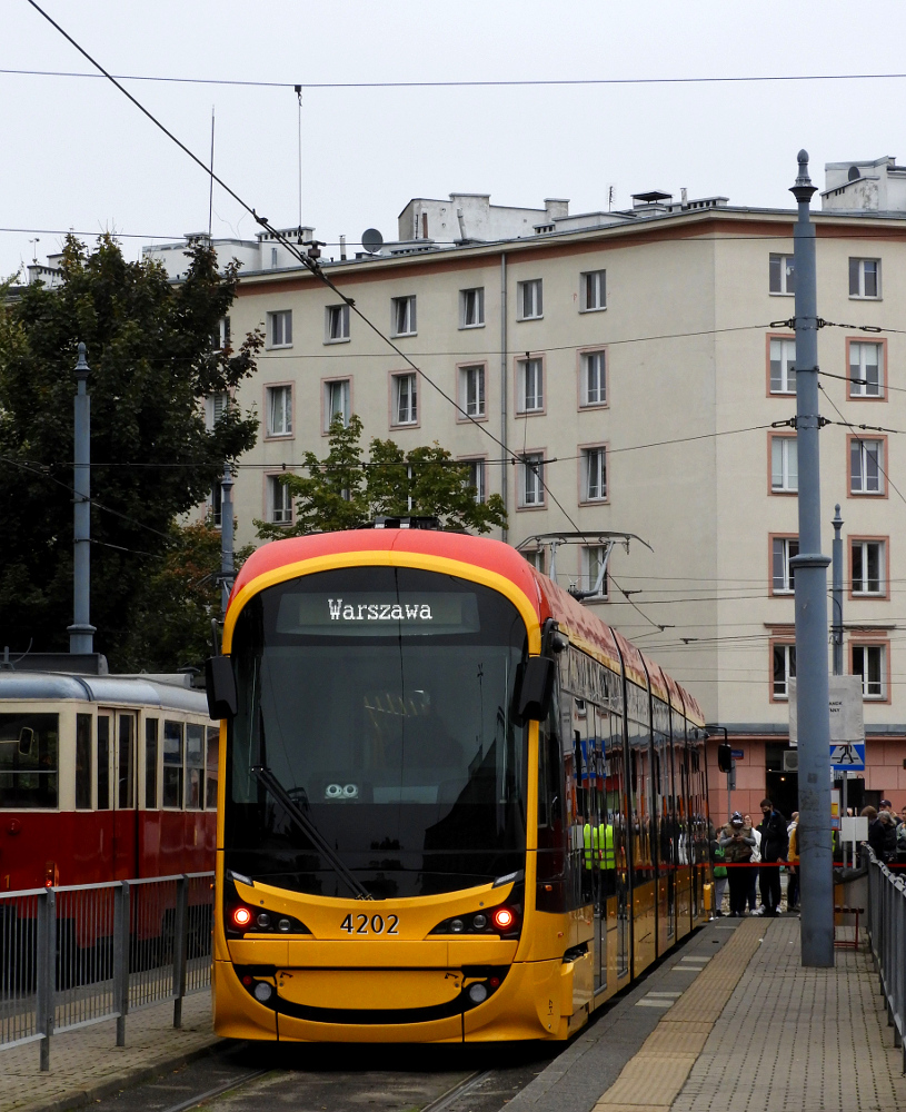 Варшава, Hyundai Rotem 140N № 4202; Варшава — Дни общественного транспорта (с 2002 г.)