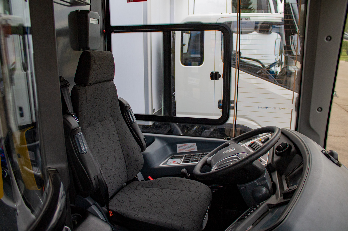 Neftekamsk, КAMАZ-62825 Nr. Х 387 ЕС 116; Naberejnîe Celnî — Machine Builder's Day — September 25, 2021