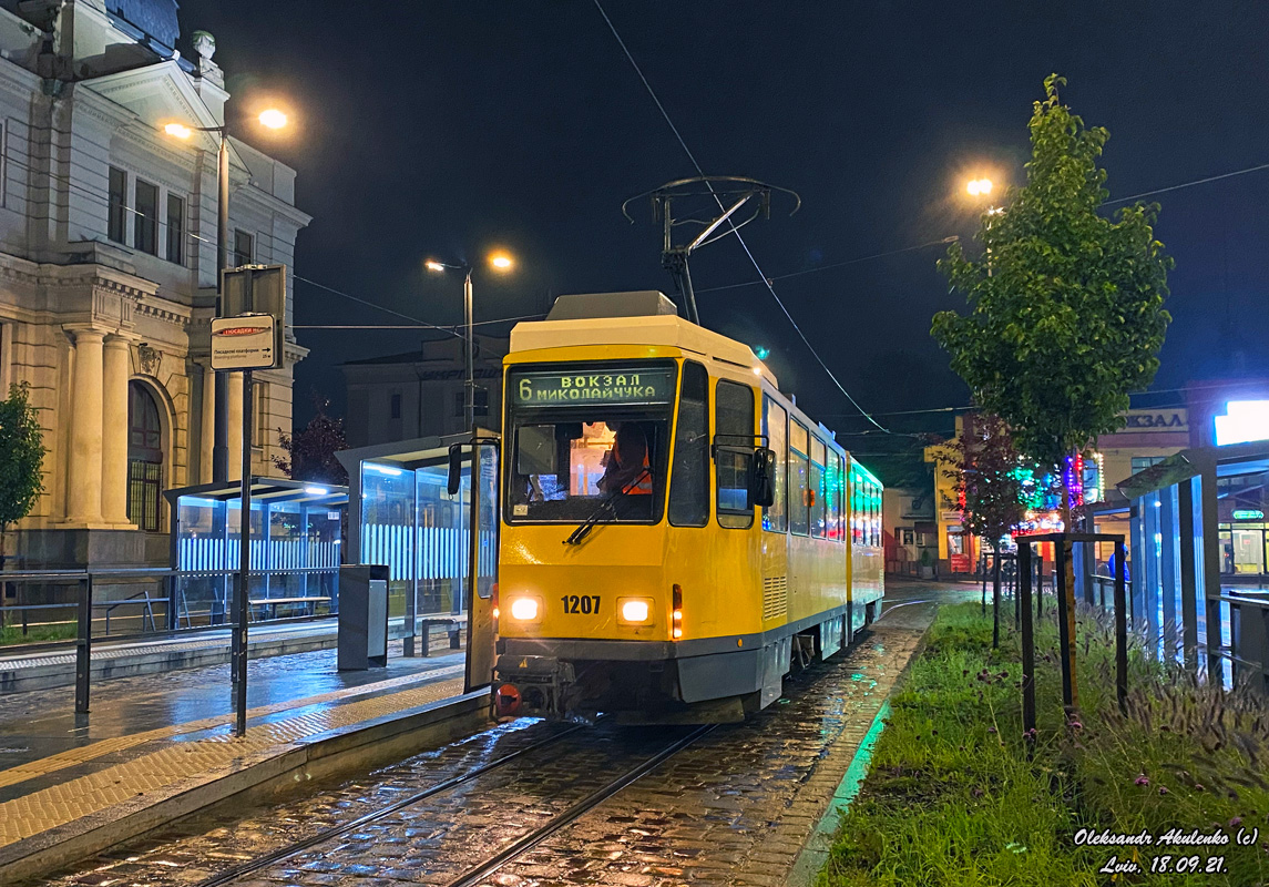 Львов, Tatra KT4DM № 1207