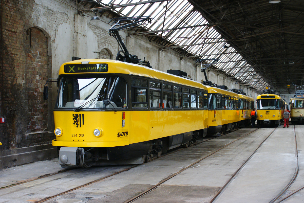 Дрезден, Tatra T4D-MT № 224 218; Дрезден, Tatra T4D-MT № 224 204; Дрезден — Трамвайное депо Толькевиц (закрытые 2003)