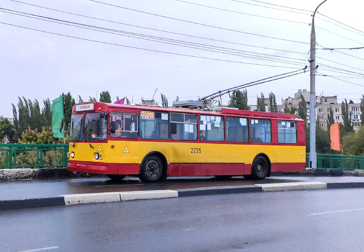 Саратов, ЗиУ-52642 № 2235