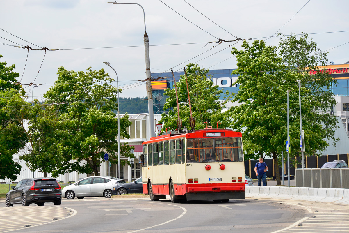 Vilnius, Škoda 14Tr11/6 № 2560