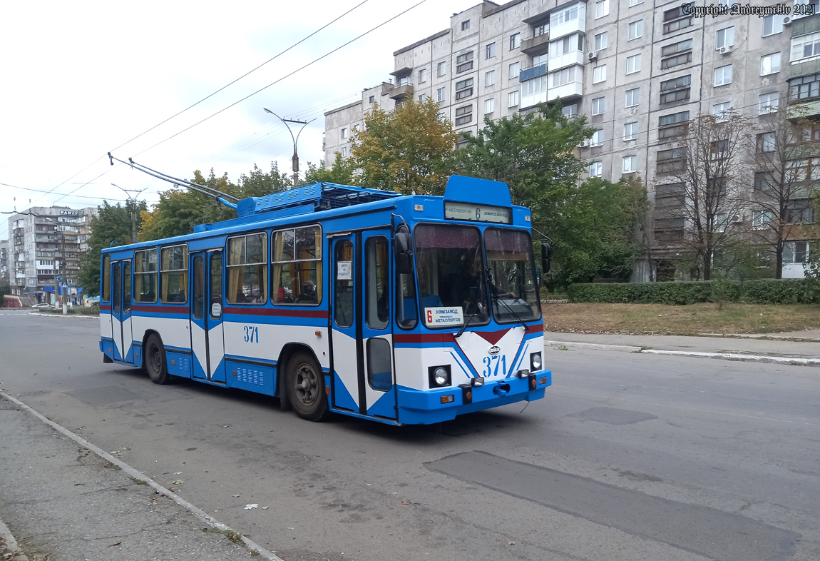 Alcsevszk, YMZ T2 — 371