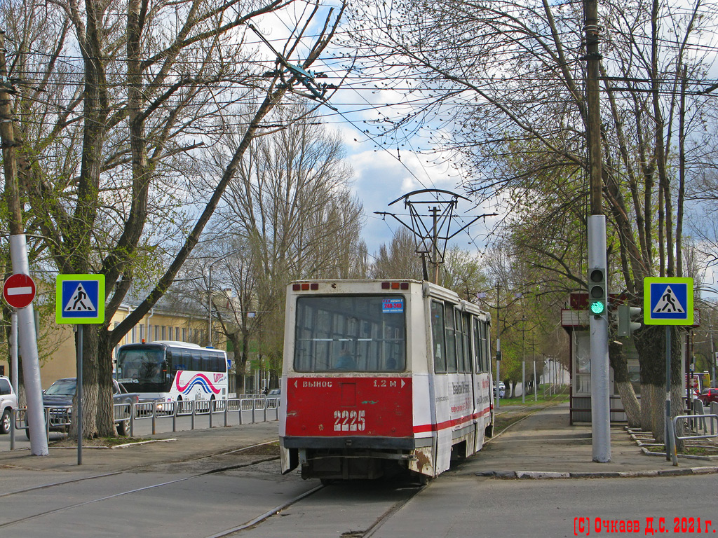 Saratov, 71-605 (KTM-5M3) N°. 2225