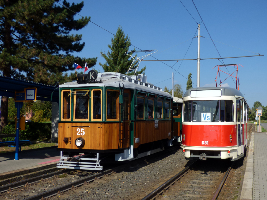 Острава, Двухосный моторный Kopřívnice № 25; Острава, Tatra T2 № 681; Острава — День остравских транспортников 2021