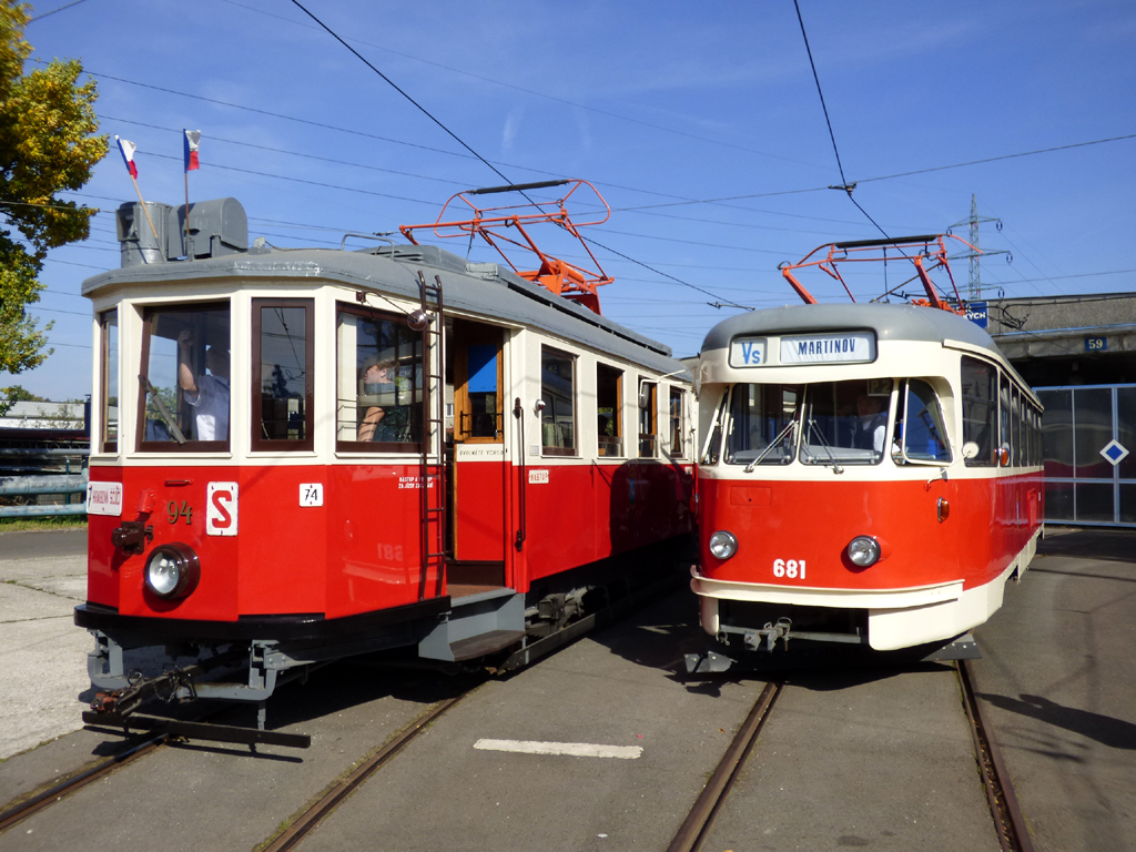 Острава, Двухосный моторный Vítkovice № 94; Острава, Tatra T2 № 681; Острава — День остравских транспортников 2021