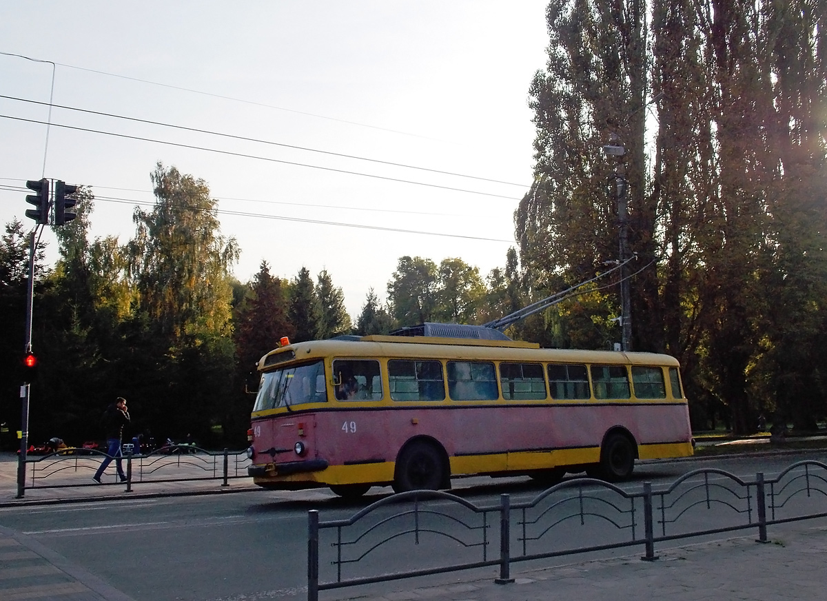 Луцк, Škoda 9Tr19 № 49