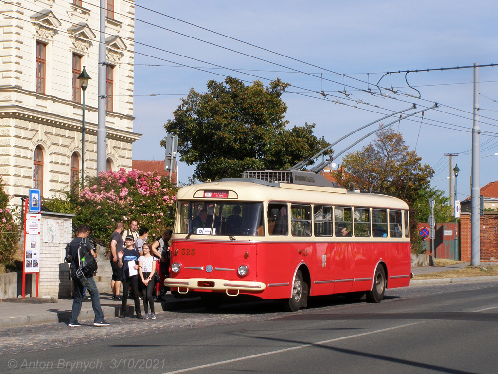 Пльзень, Škoda 9TrHT26 № 323; Пльзень — Trolejbusové oslavy 80 let provozu a 85 let výroby / Празднование 80 лет эксплуатации троллейбусов и 85 лет производства