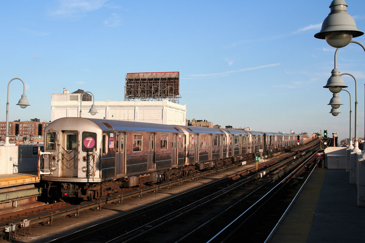 Нью-Йорк, Bombardier R62A № 1785