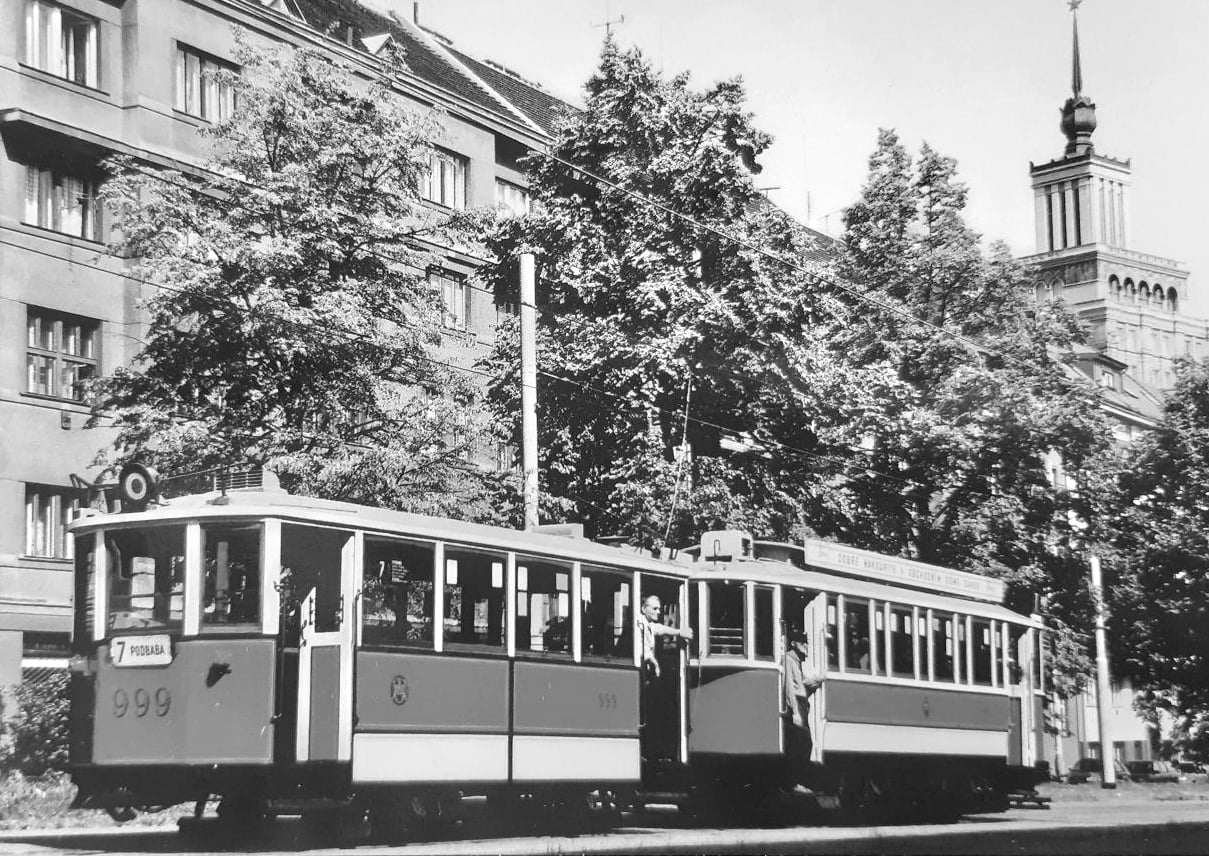 Praha, Ringhoffer 805-1219 series č. 999