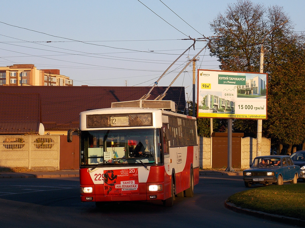 Луцк, MPK/Jelcz 120MT № 229