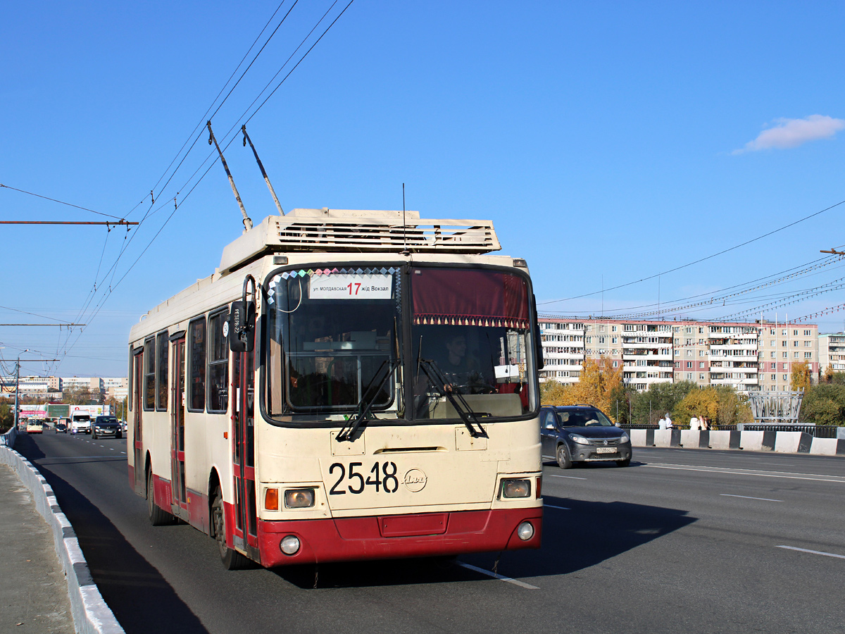 Tscheljabinsk, LiAZ-5280 (VZTM) Nr. 2548