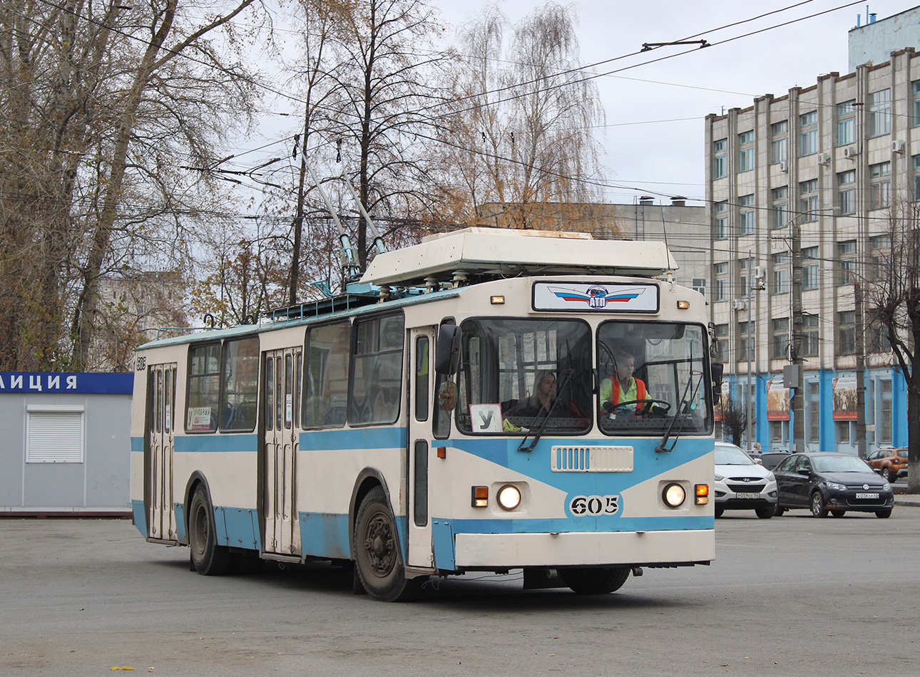Киров, ЗиУ-682 КР Иваново № 605