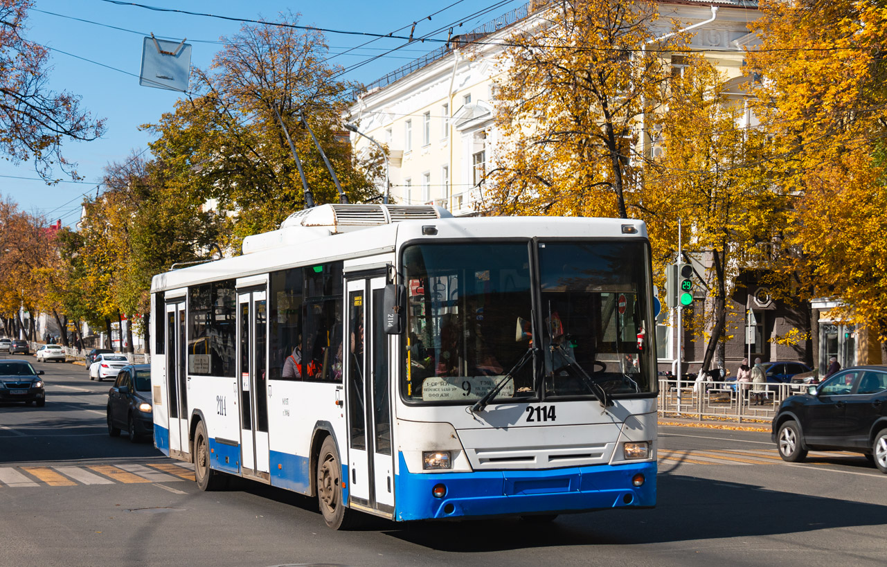 Уфа, НефАЗ-БТЗ 52765Р № 2114