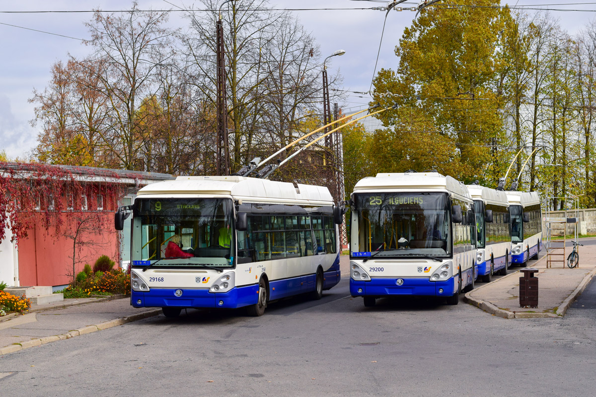 Rīga, Škoda 24Tr Irisbus Citelis № 29200; Rīga, Škoda 24Tr Irisbus Citelis № 29168 Rīga, Škoda 24Tr Irisbus Citelis № 29200; Rīga, Škoda 24Tr Irisbus Citelis № 29168