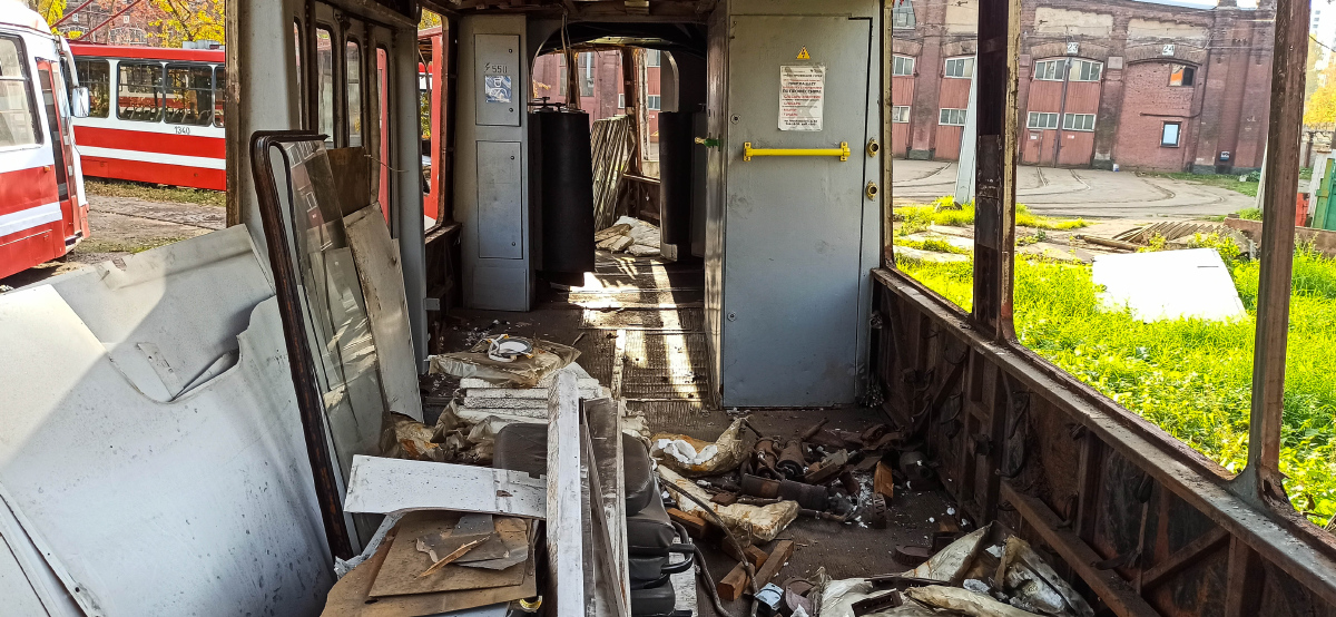 Saint-Petersburg, LVS-86K Br. 1090