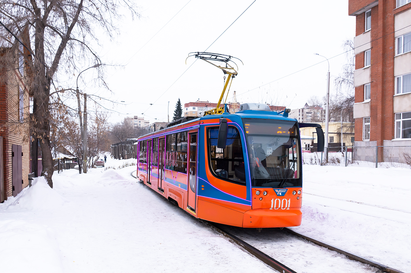 Уфа, 71-623-02 № 1001