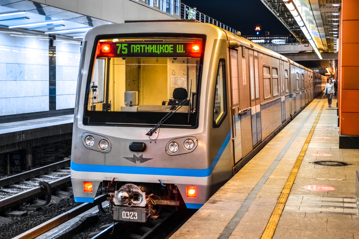 Москва, 81-740.4 «Русич» № 0323