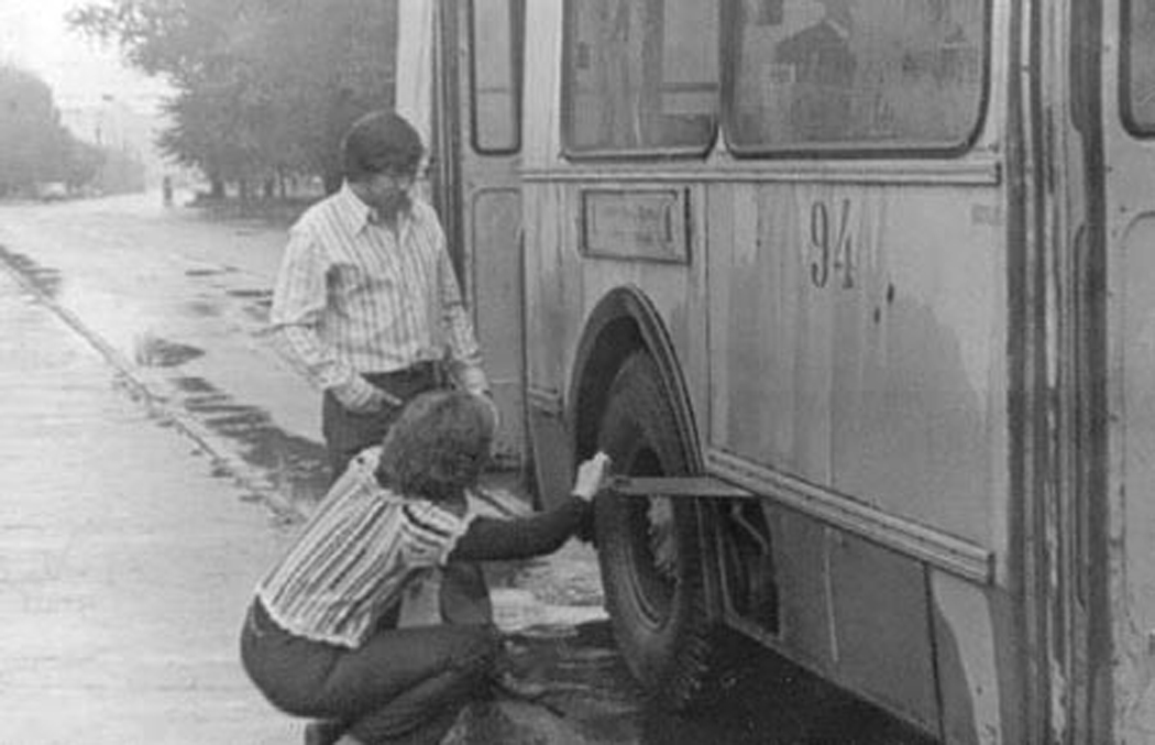 Петрозаводск, ЗиУ-682Б № 94; Петрозаводск — Исторические фотографии; Петрозаводск — Работники электротранспорта