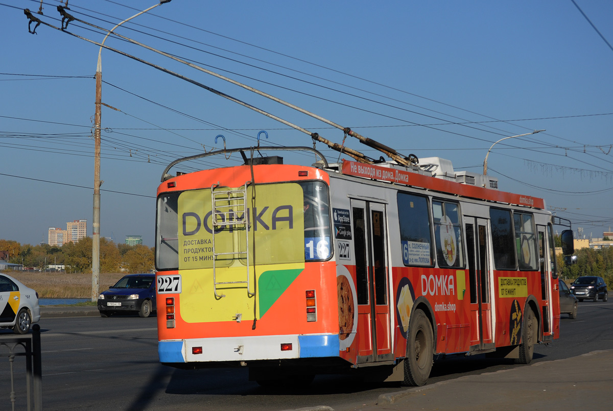 Омск, ЗиУ-682Г-016.02 № 227
