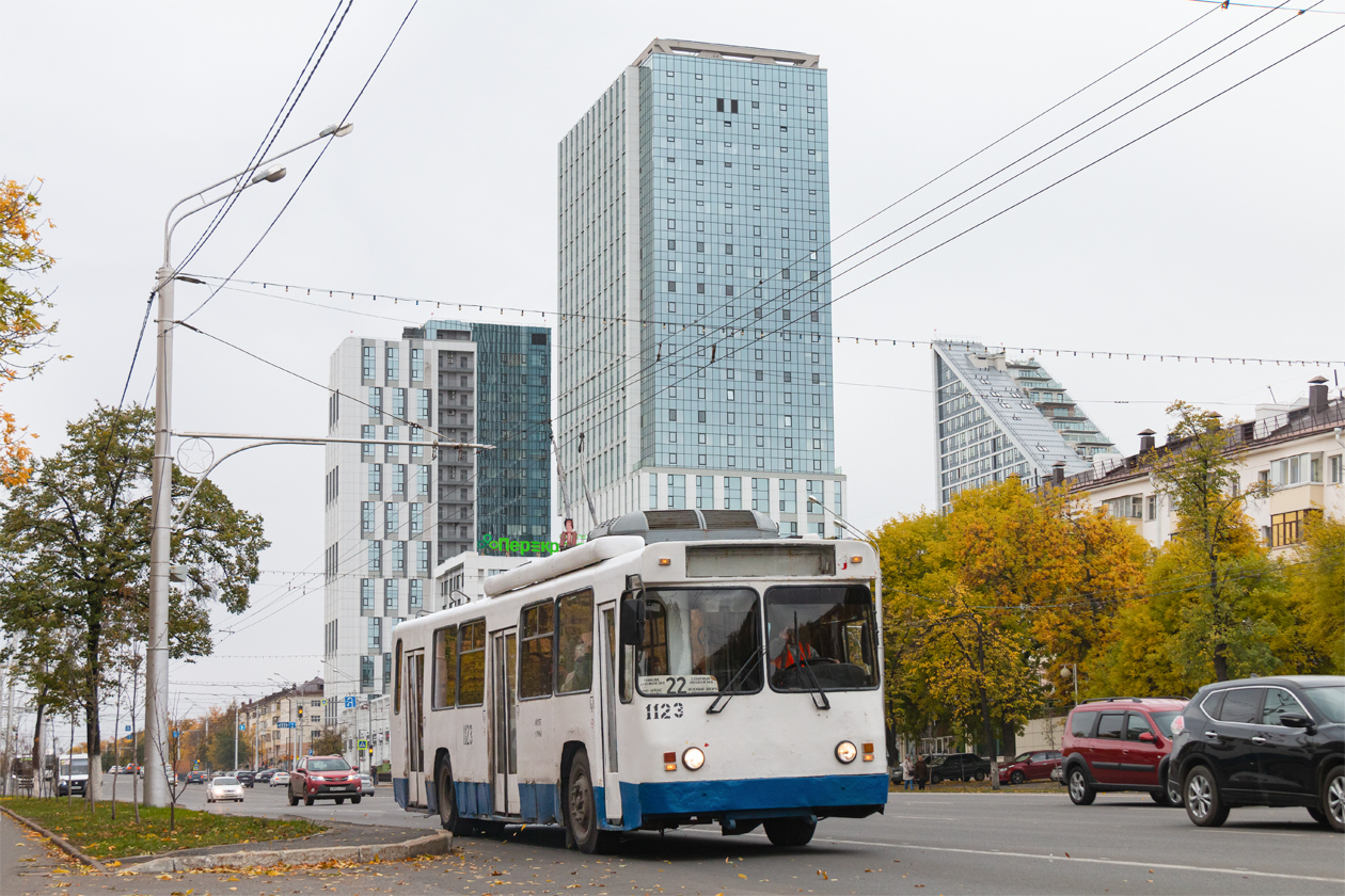 Уфа, БТЗ-5276-04 № 1123