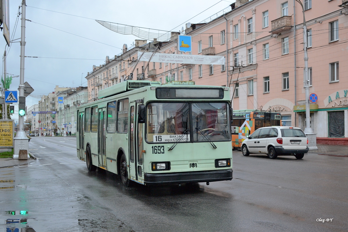 Гомель, БКМ 201А7 № 1693
