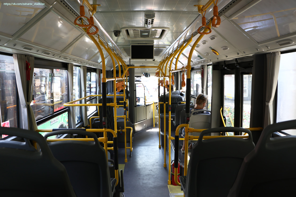 Almati, Yutong ZK6106BEVG (QazTehna) № 085 YB 10